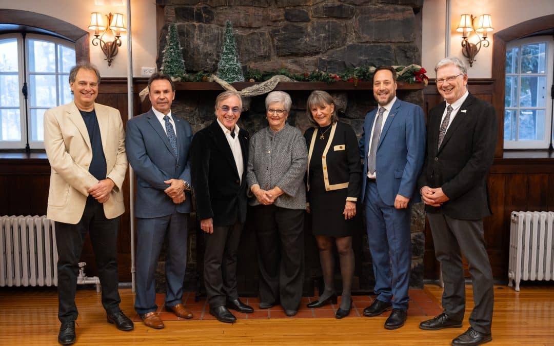 Une cérémonie grandiose en l’honneur de 10 personnalités intronisées à l’Académie des Grands Shawiniganais