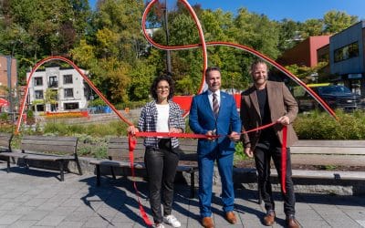 Inauguration de signatures lumineuses et de mobilier urbain au centre-ville